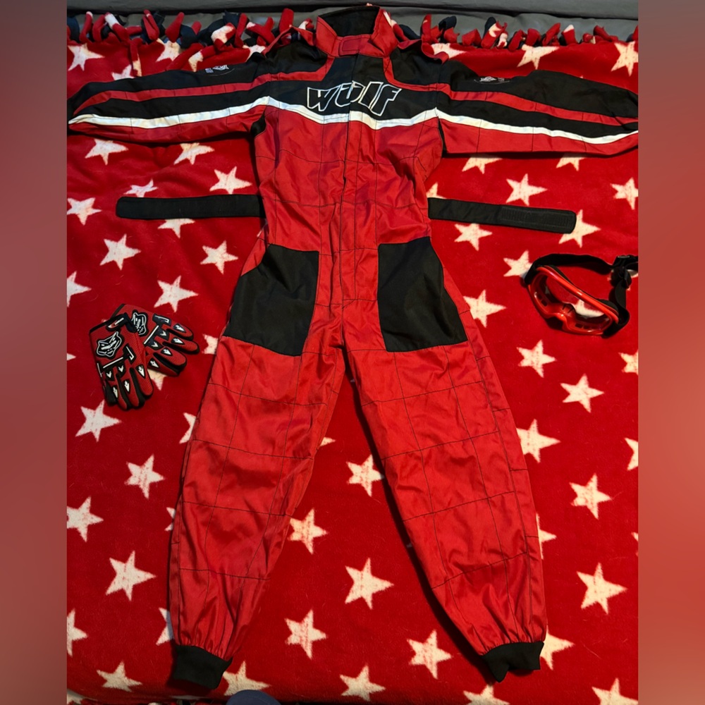 ❤️WULF❤️Kids Dirt Bike Riding Suit with Gloves and Goggles.